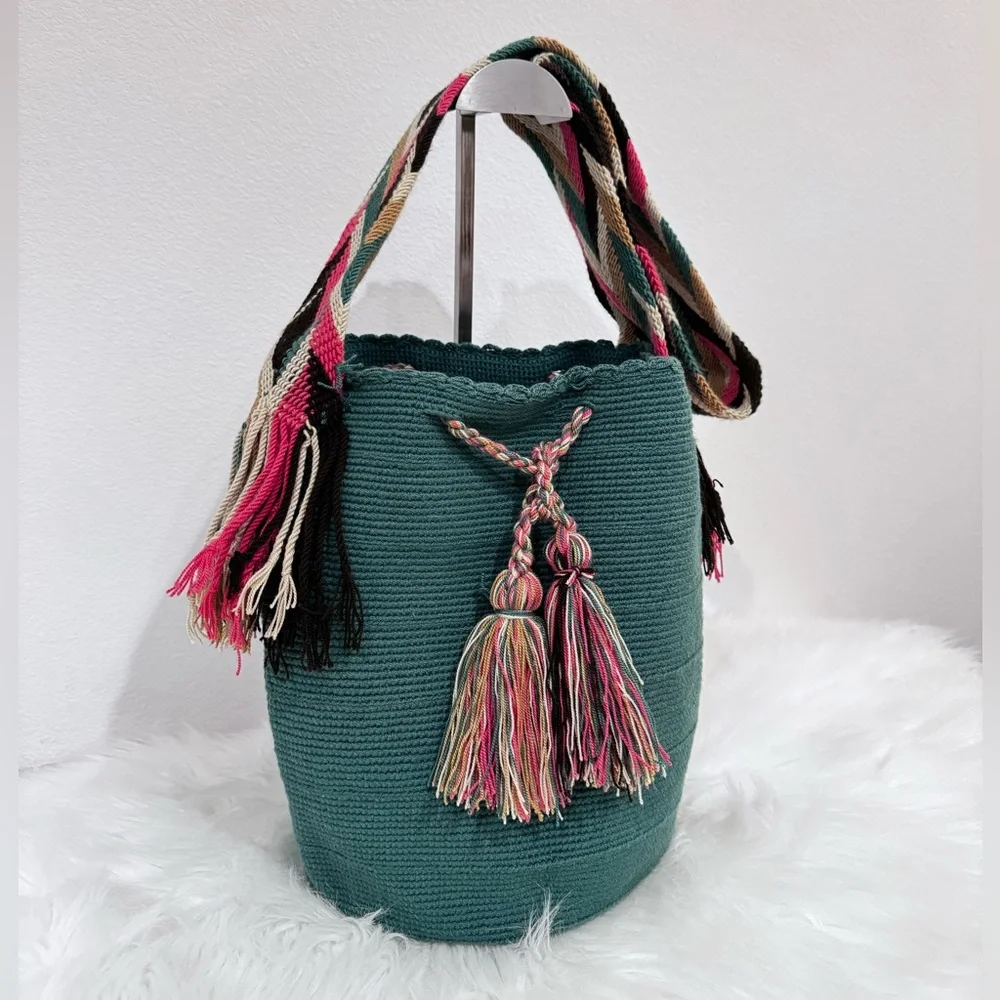 Handwooven Boho Waayu Crossbody Bag - Picture 3 of 11